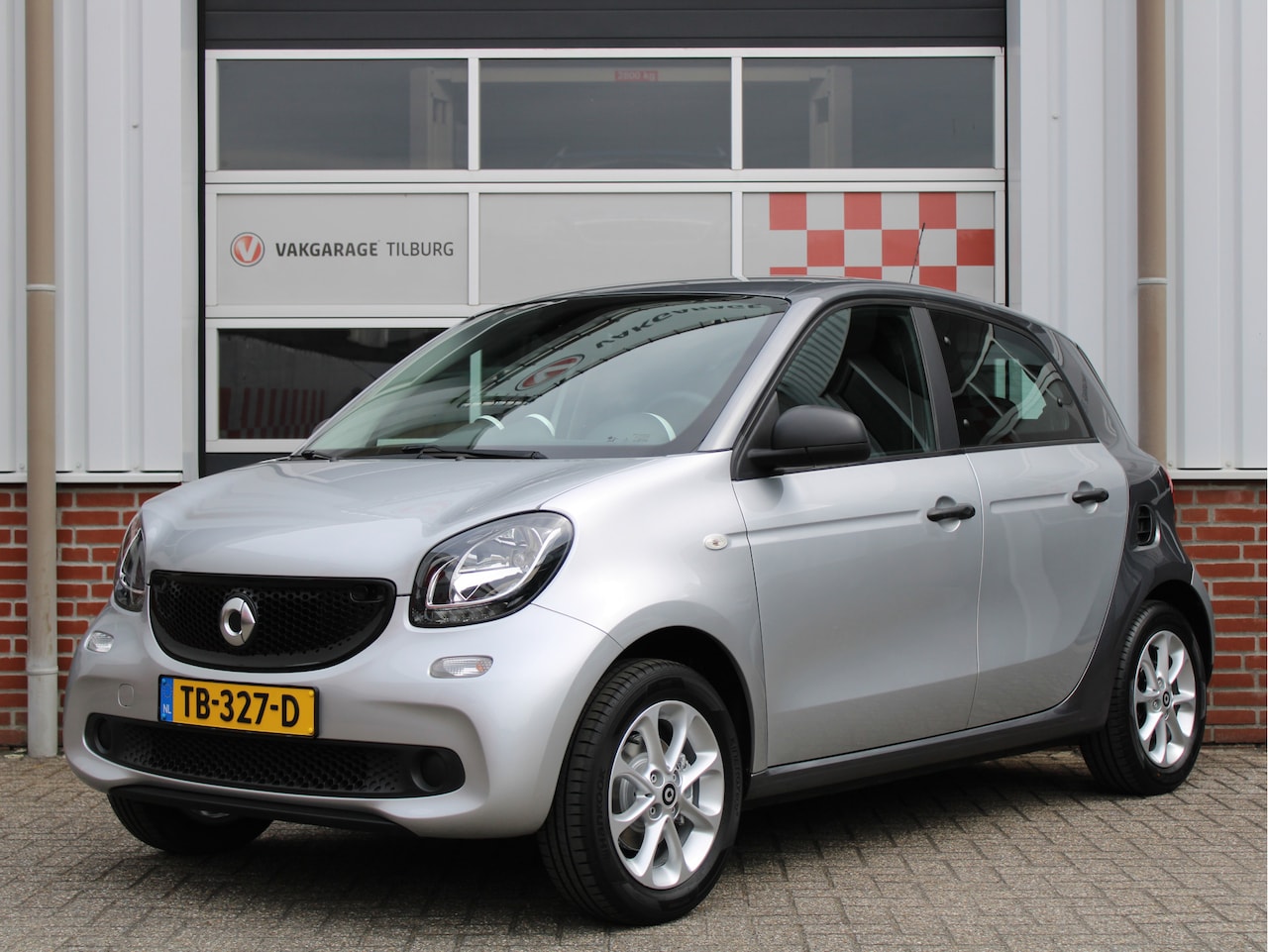 Smart Forfour - 1.0 Business Solution /Climate/Cruise control/15'LM/Bluetooth/LED/ISOFIX/CV/NAP! 2e eig! - AutoWereld.nl