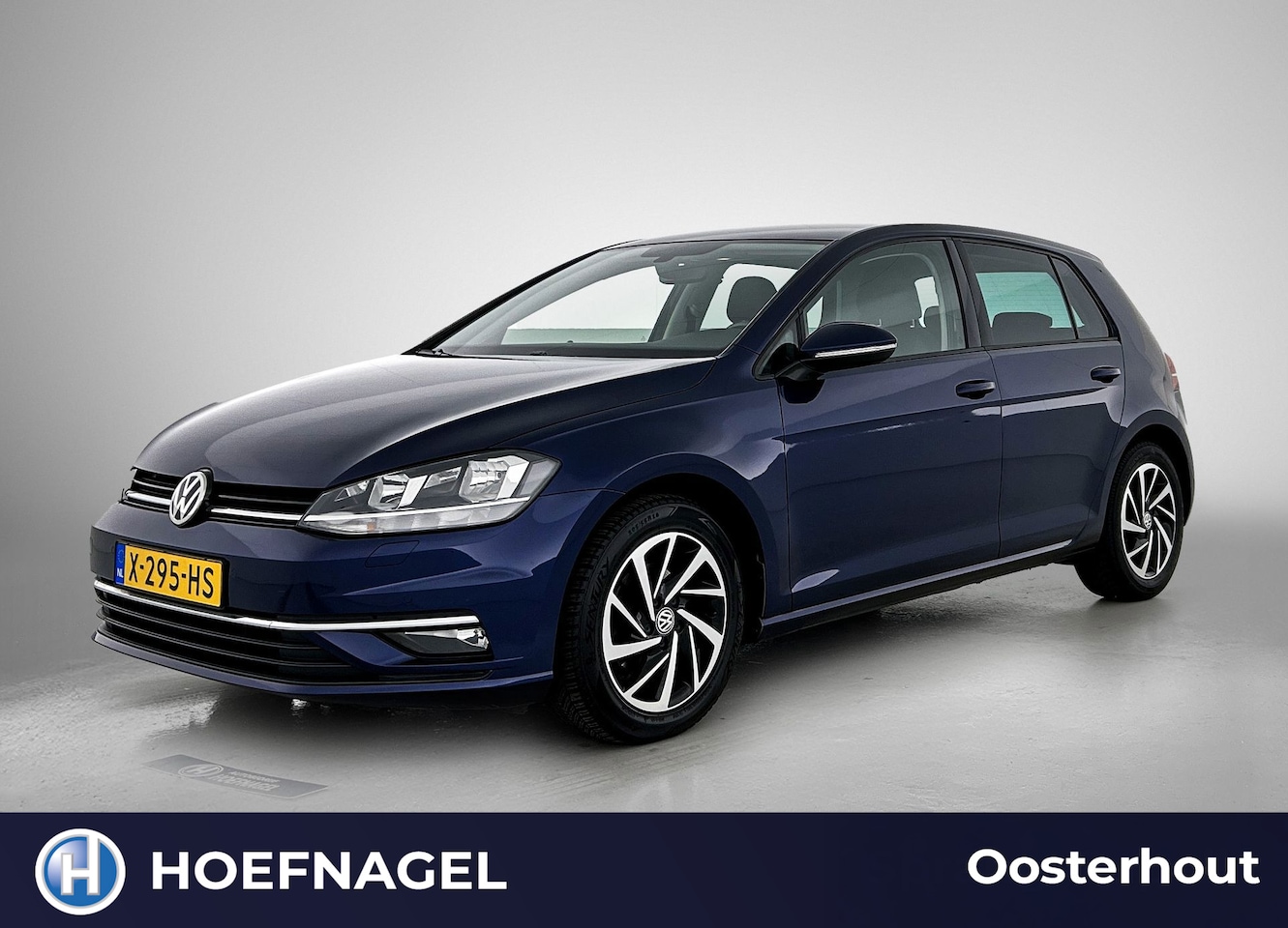 Volkswagen Golf - 1.0 TSI Comfortline Business | Automaat | Stoelverwarming | Navigatie | Parkeersensoren - AutoWereld.nl
