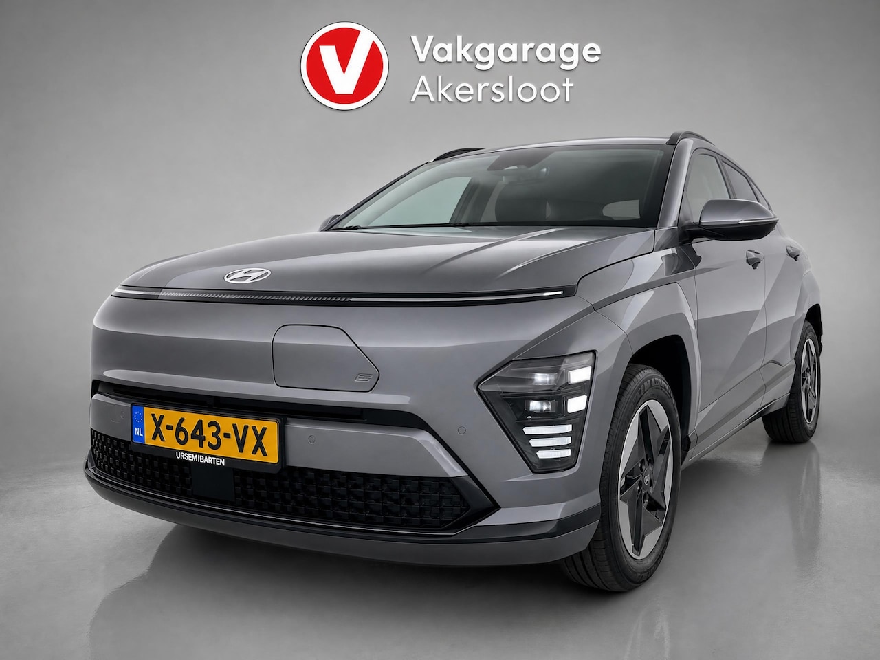 Hyundai Kona Electric - Comfort Smart Limited 65.4 kWh / Parkeersensoren / Camera / Automaat / Bluetooth - AutoWereld.nl