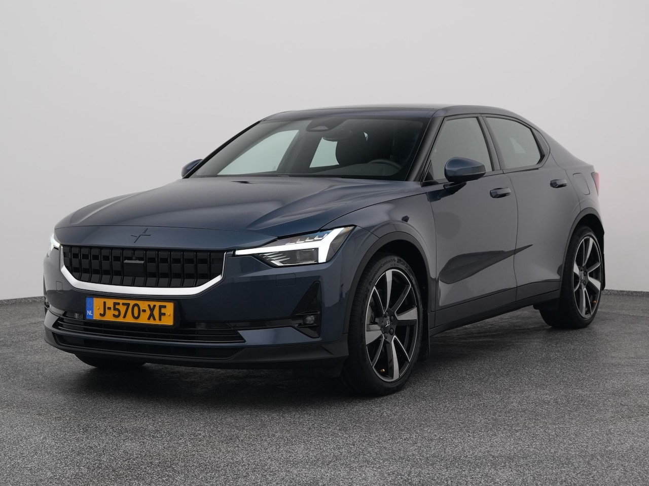 Polestar 2 - Long Range Dual Motor Launch Edition 78kWh | PANO | 360° | H&K | KEYLESS | STOEL- EN STUUR - AutoWereld.nl