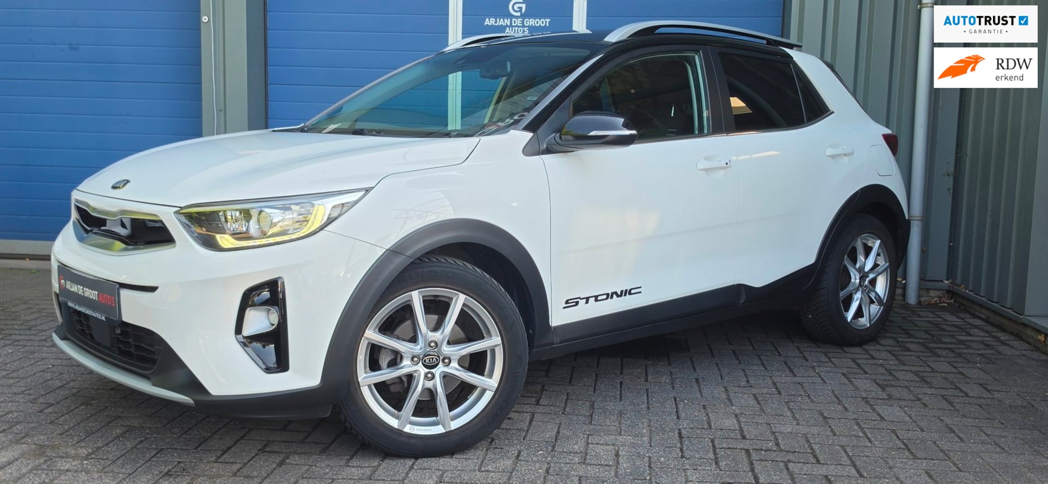 Kia Stonic - 1.0 T-GDi 120PK Navi Cruise Keyless Veel opties! 28000km! - AutoWereld.nl