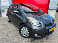 Toyota Yaris - 1.3 VVTi 101pk Aspiration Automaat / Airco / Elektr. ramen voor / Centrale vergr. / Hoge i