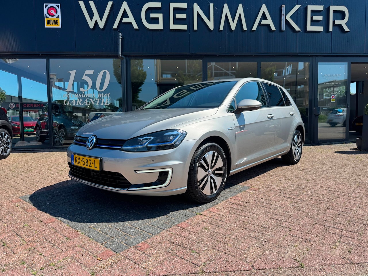 Volkswagen e-Golf - E-Golf AUT|NAV|CAM|ACC|SOH 88,66%|DealerOH - AutoWereld.nl