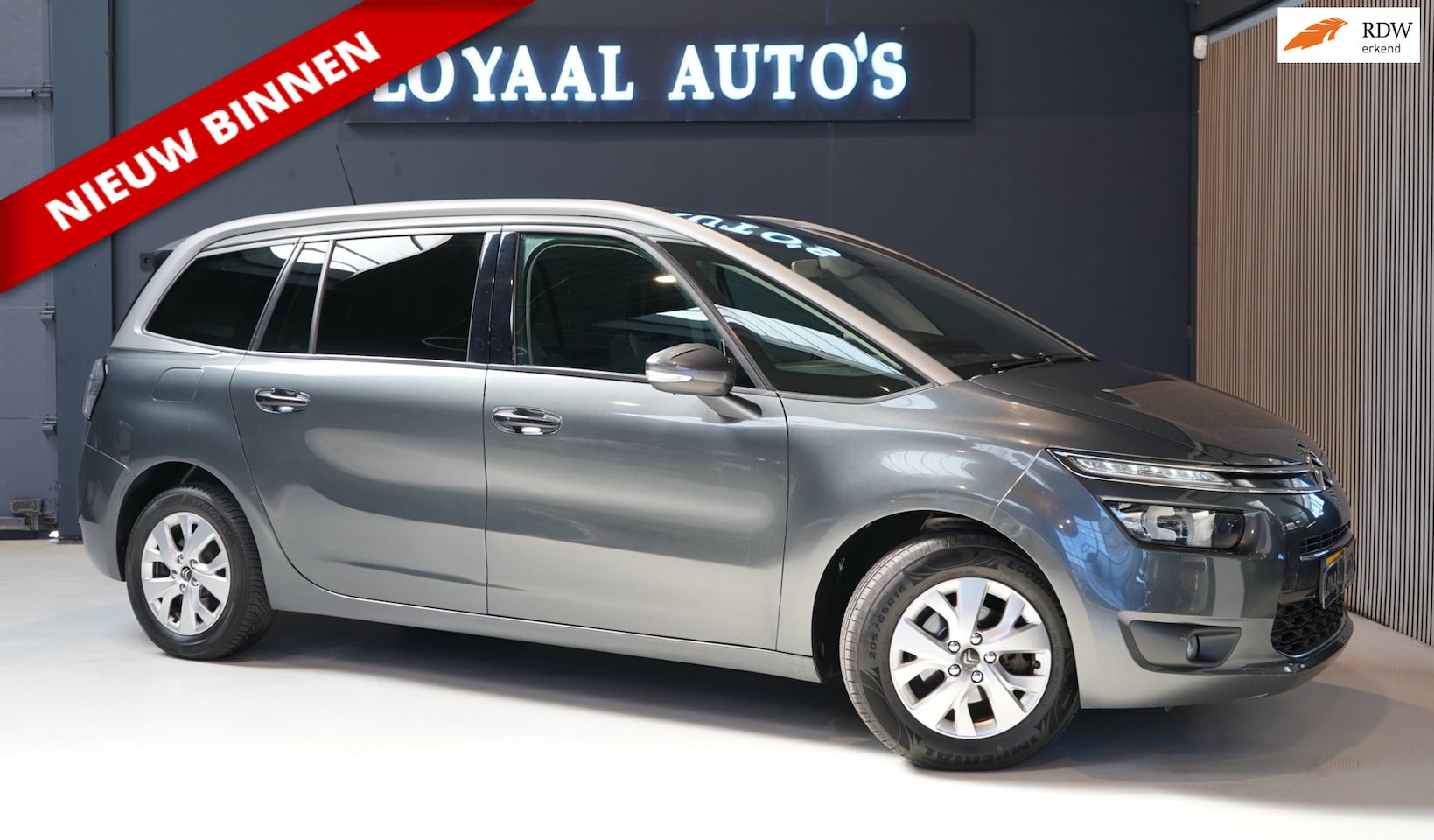 Citroën C4 Picasso - 1.2 PureTech Selection | AIRCO | CRUISE | TREKHAAK | PDC | GLAZEN DAK | APK. - AutoWereld.nl