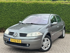 Renault Mégane - Megane 2.0 - 16V Dynamique Comfort APK 01-05-2027 NAP Airco Cruise Control
