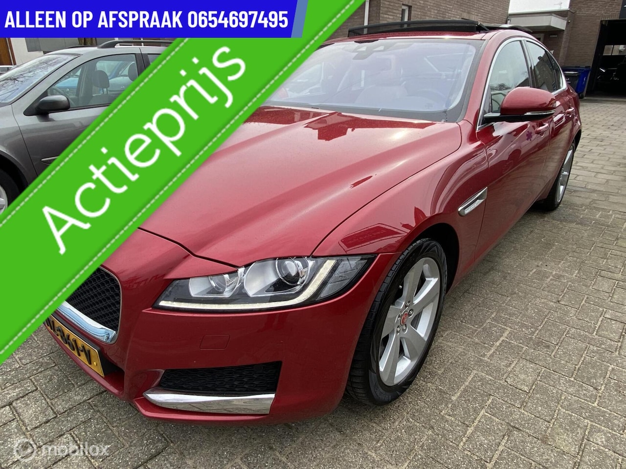 Jaguar XF - 3.0d LICHTE ZIJSCHADE LINKS - AutoWereld.nl