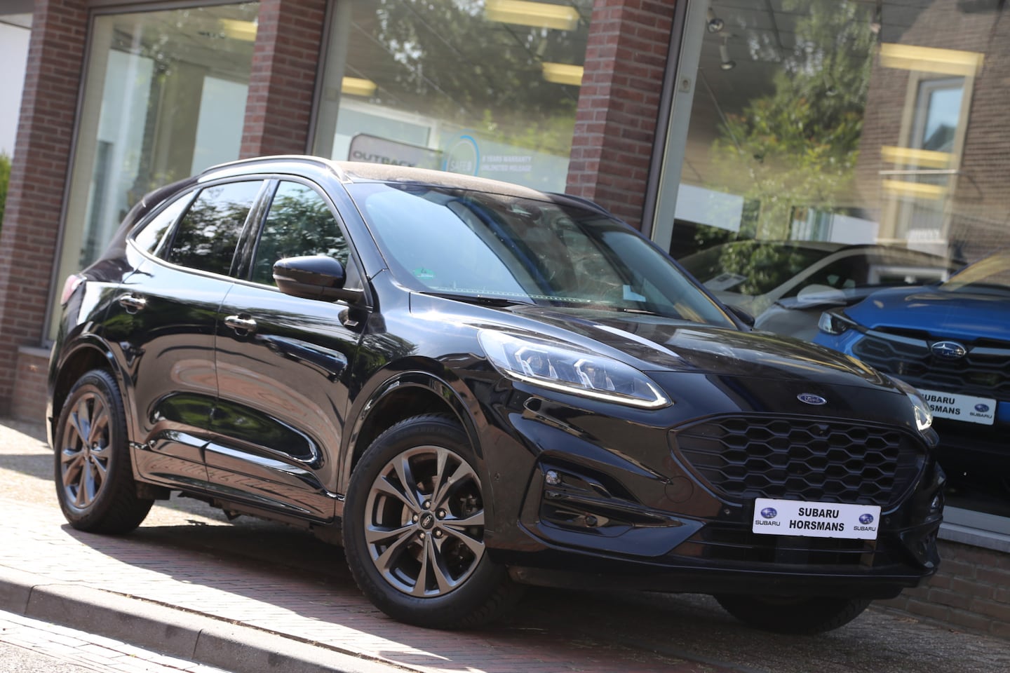 Ford Kuga - 2.5 PHEV ST-Line X HuD ACC LED B&O 360view - AutoWereld.nl