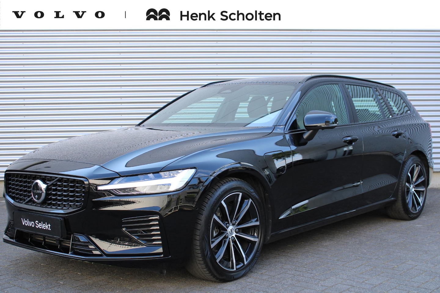 Volvo V60 - 2.0 T8 Plug-in hybrid AWD Plus Dark | Elektrisch verstelbare stoelen met geheugenfunctie | - AutoWereld.nl