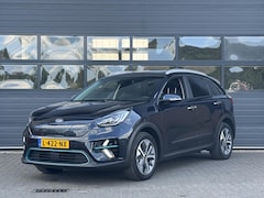 Kia e-Niro - DYNAMICPLUSLINE 64 kWh (100% SOH) I TREKHAAK I SCHUIF/KANTELDAK I ADAPTIVE CRUISE CONTROL