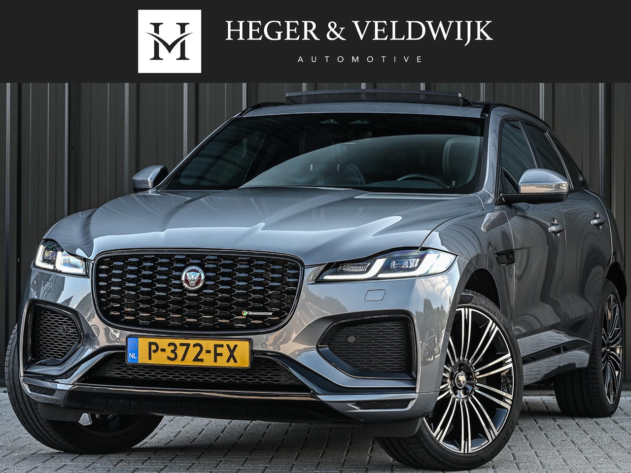 Jaguar F-Pace - 2.0 P400e PHEV R-Dynamic SE | Panoramadak | 14-Wegs Memory Seats | HermanBosch Sound | Cam - AutoWereld.nl