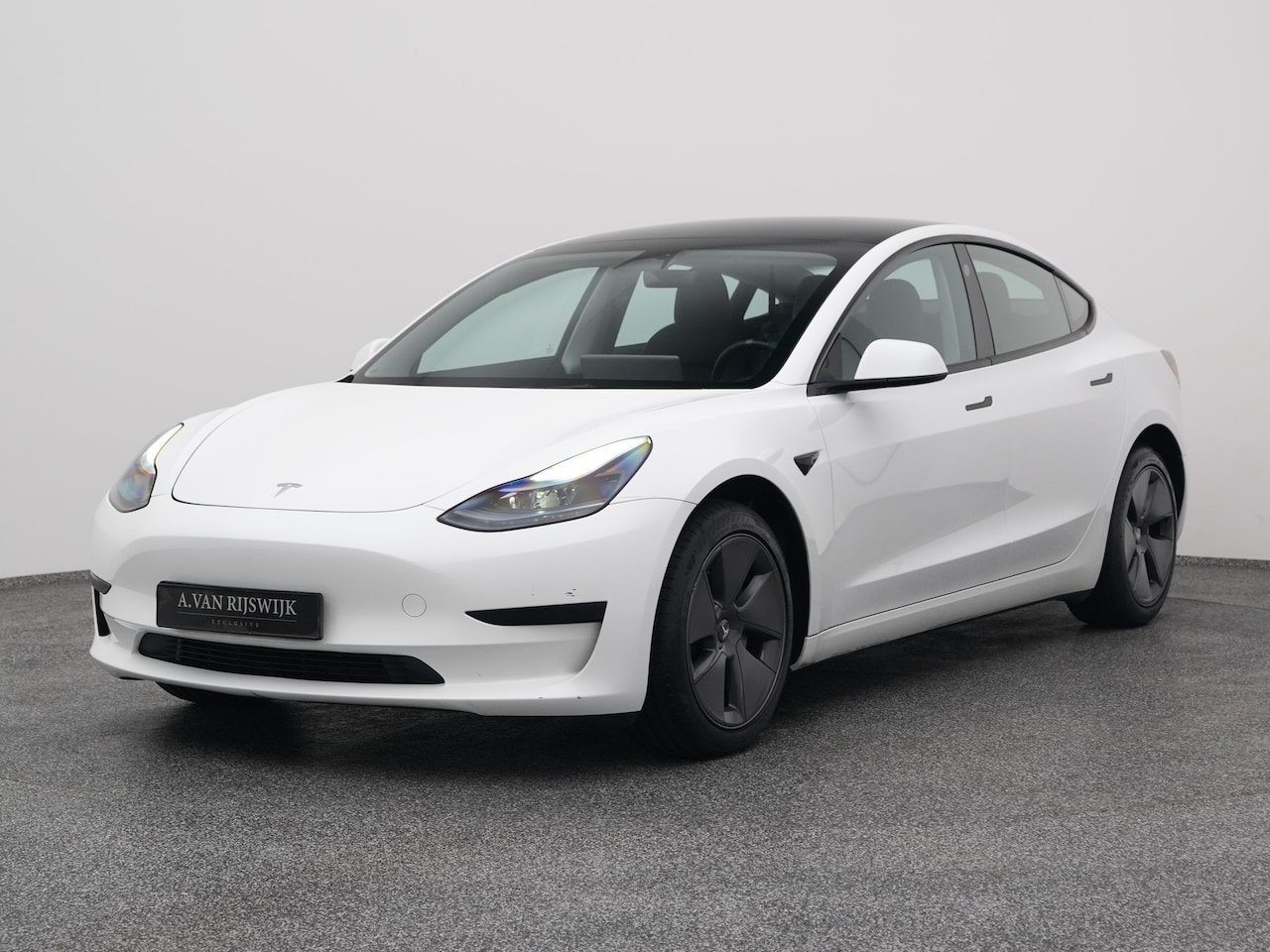 Tesla Model 3 - RWD 60 kWh | PANO | CAMERA | STOELVERWARMING - AutoWereld.nl