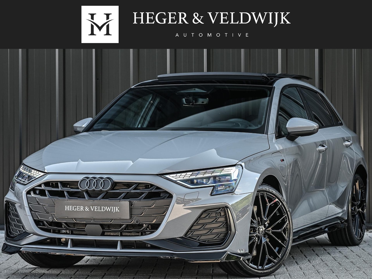 Audi A3 Sportback - 45 TFSI e S edition Competition | Nardo Grey | Panoramadak | 5 jr garantie | Ambiance inte - AutoWereld.nl