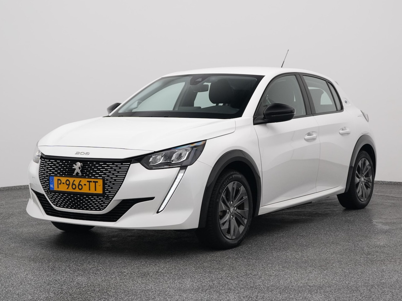 Peugeot e-208 - EV Active 50 kWh | NAVI | CARPLAY - AutoWereld.nl