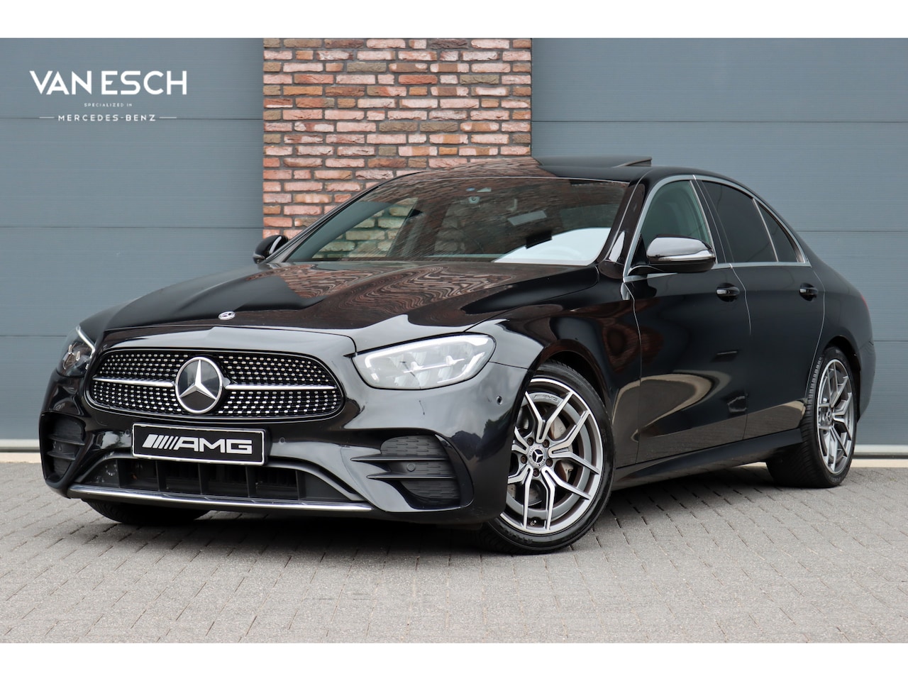 Mercedes-Benz E-klasse - 220 d AMG Line | Schuifdak | Dodehoekassistent | Camera | Augmented Reality | Sfeerverlich - AutoWereld.nl