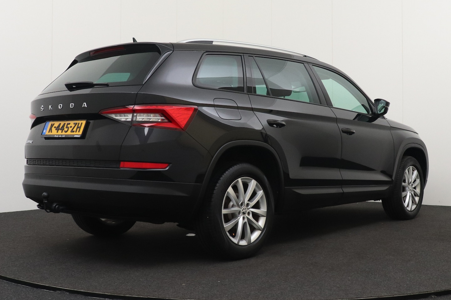 Skoda Kodiaq - 1.5 TSI 150 PK Aut. Business Elektr. Trekhaak Carplay Camera - AutoWereld.nl