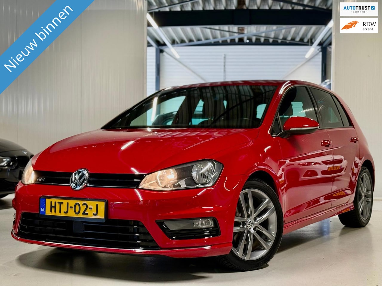 Volkswagen Golf - 1.2 TSI Connected|R-Line| Navigatie| Nette auto!! - AutoWereld.nl
