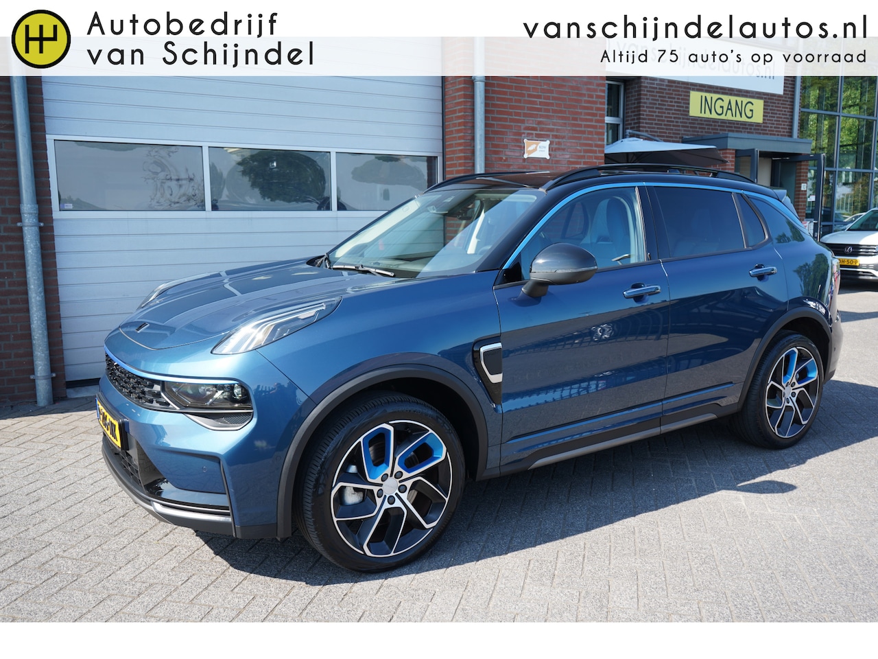 Lynk & Co 01 - 1.5 261PK! OKT 2022 ORIGINEEL NL 360CAMERA 6,6KWH LADEN PANORAMADAK 360CAMERA ADAPTIEVE CR - AutoWereld.nl