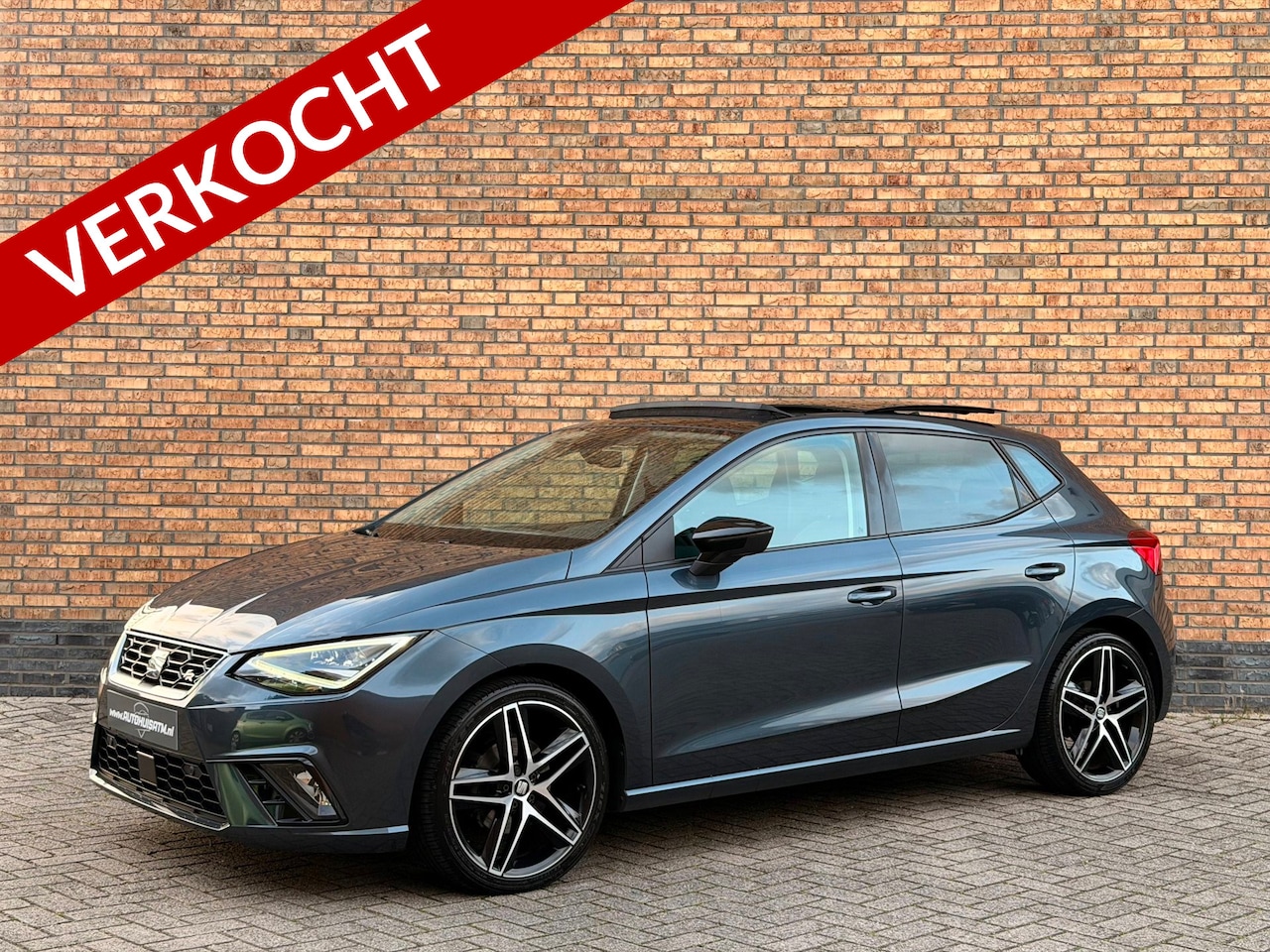SEAT Ibiza - 1.0 TSI FR 116pk Pano Virtual Cruise Led Cam Stoelvw - AutoWereld.nl