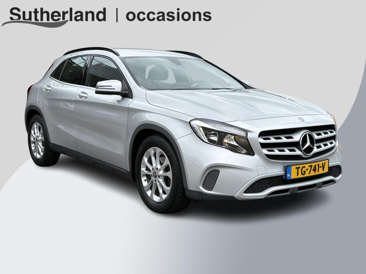 Mercedes-Benz GLA-Klasse - 180 Business Solution | Automaat | Trekhaak | Elek. Kofferklep | Camera | Dealer onderhoud - AutoWereld.nl