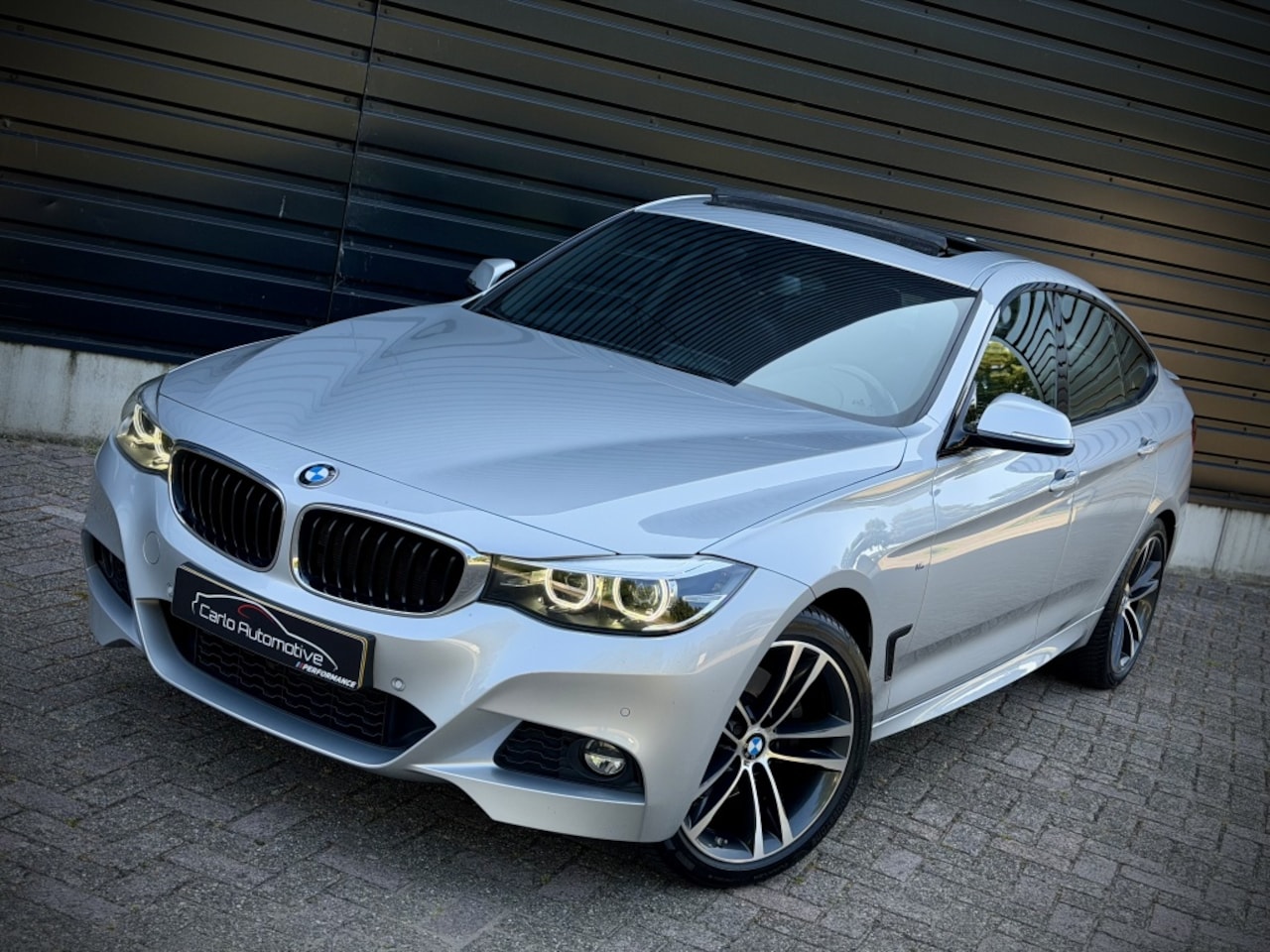 BMW 3-serie Gran Turismo - 330i xDrive M-SPORT PANO|H/K|KEYLESS|M STOEL - AutoWereld.nl