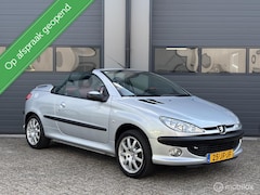 Peugeot 206 CC - 2.0-16V Cabrio Roland Garros Uitvoering