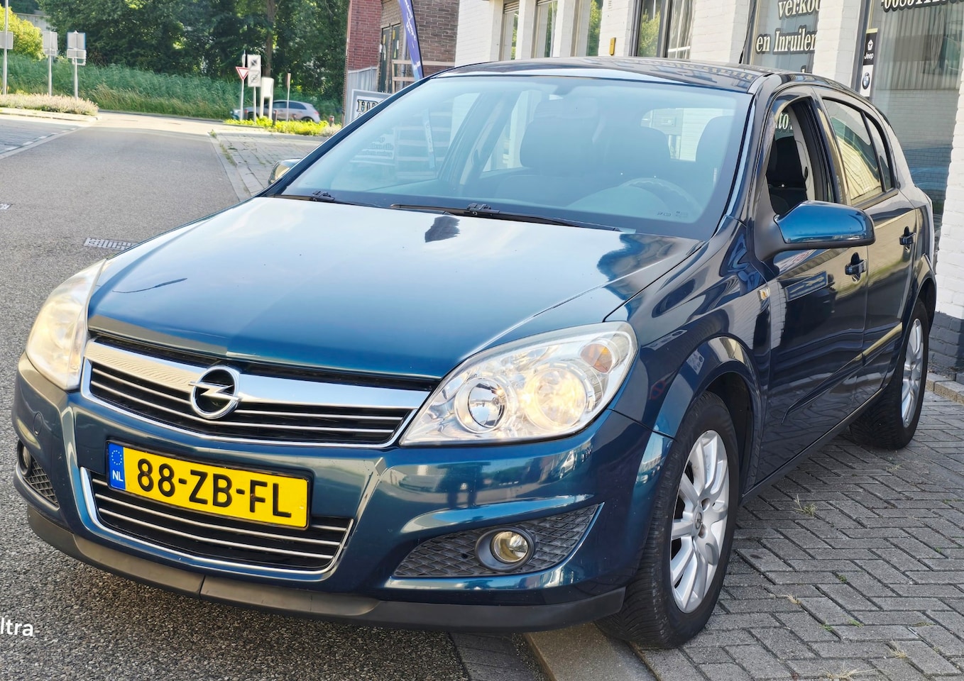 Opel Astra - 1.6 Temptation*zeer nette auto*nap*apk*airco*velgen*rijd perfect*dis wp niuwe*inruil mog!! - AutoWereld.nl
