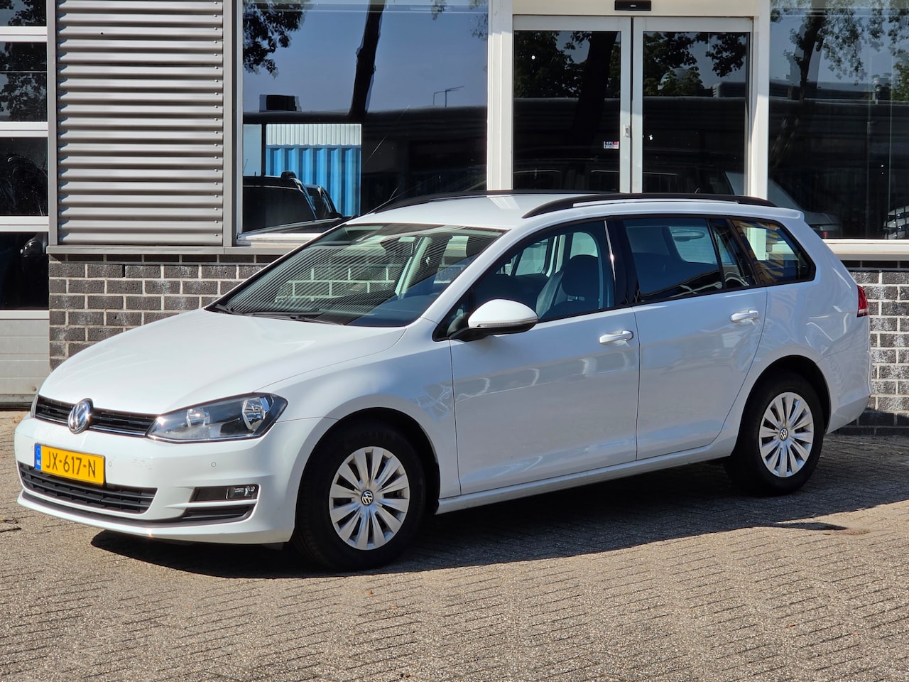 Volkswagen Golf Variant - 1.6 TDI Aut Dealer Onderhouden 1 Ste eigenaar - AutoWereld.nl