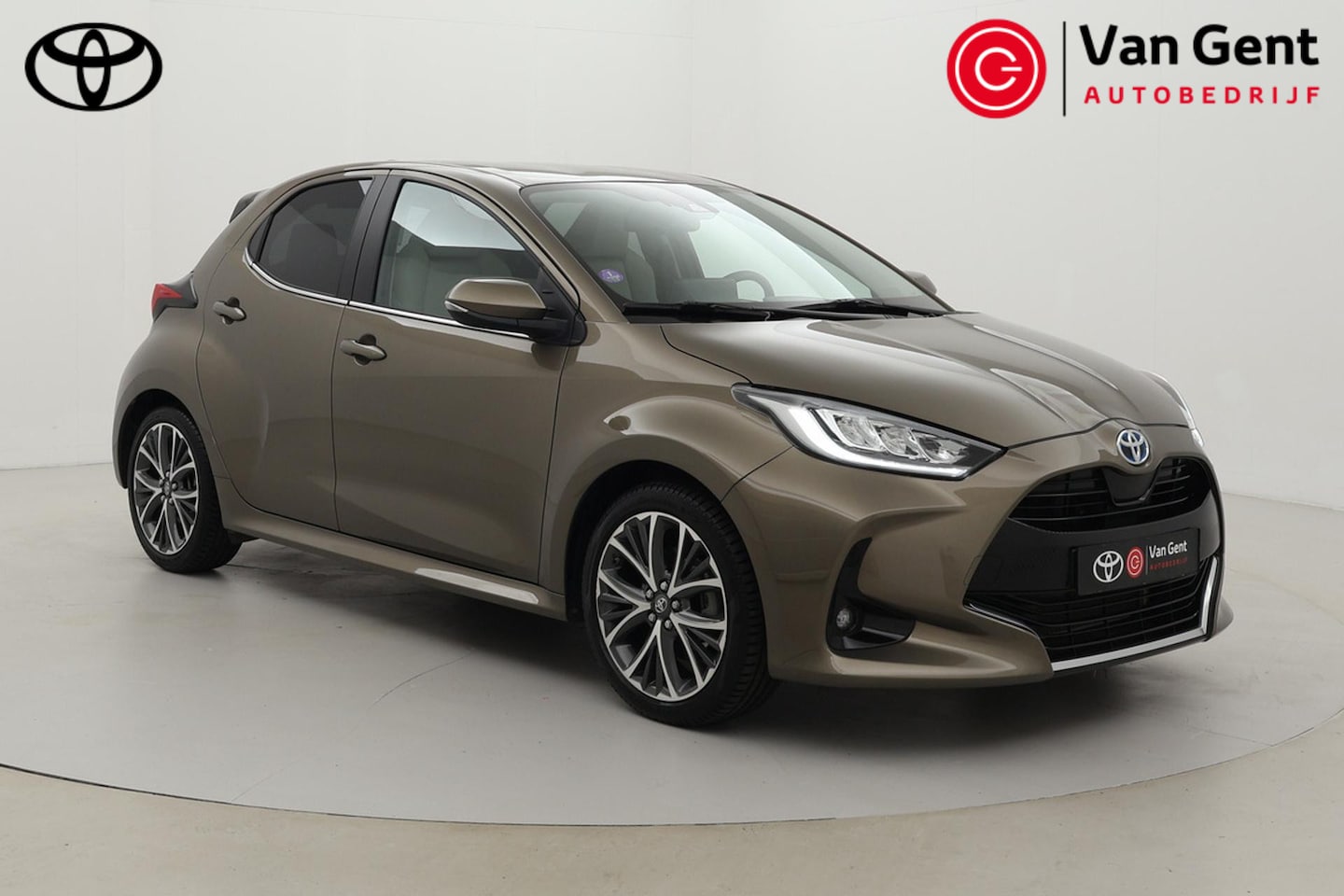 Toyota Yaris - 1.5 Hybrid Executive | Trekhaak | Dodehoek detectie | Apple Carplay / Android Auto | Stoel - AutoWereld.nl