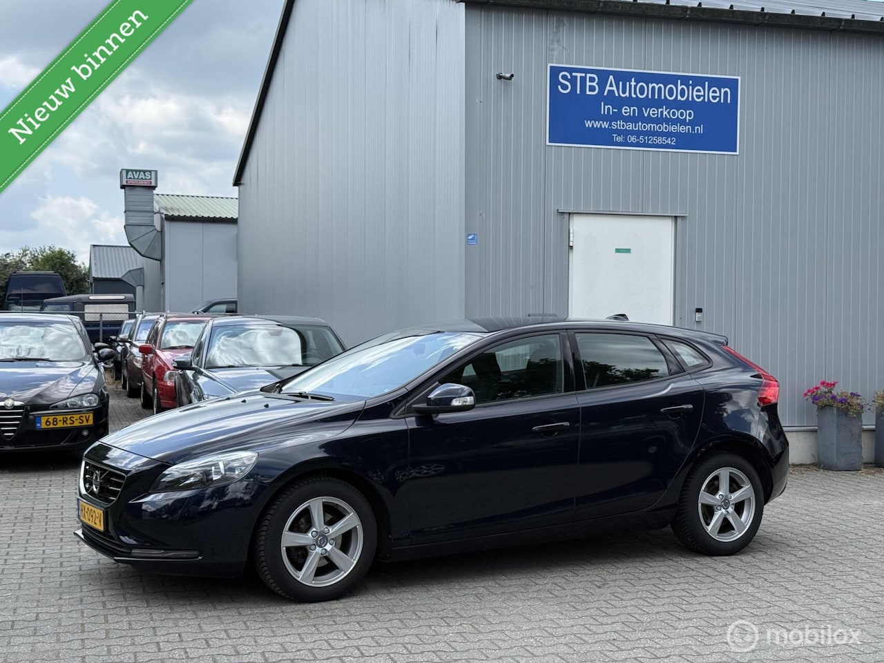 Volvo V40 - 2.0 D2 Momentum 2.0 D2 Momentum, in nette staat - AutoWereld.nl
