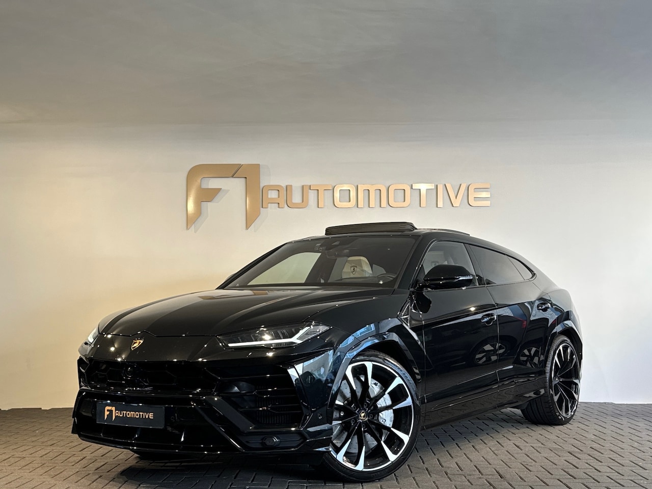 Lamborghini Urus - 4.0 V8 Pano|HuD|B&O 3D|Massage|ADAS|Inc BTW - AutoWereld.nl