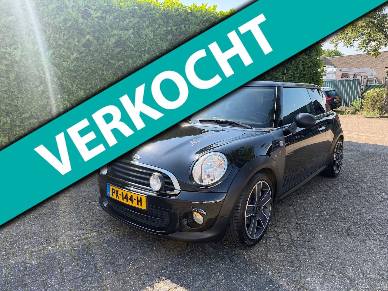 MINI 3-Deurs - 1.6 One MINIMALIST Black Bullet - AutoWereld.nl