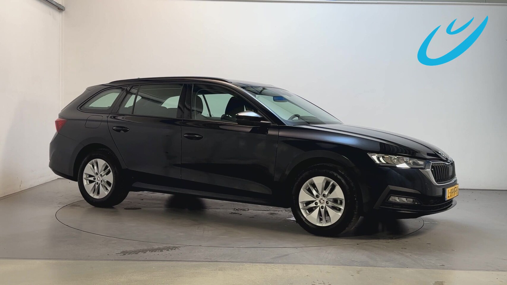 Skoda Octavia Combi - 1.0 TSI Business Edition Navigatie Parkeersensoren DAB+ App-Connect - AutoWereld.nl
