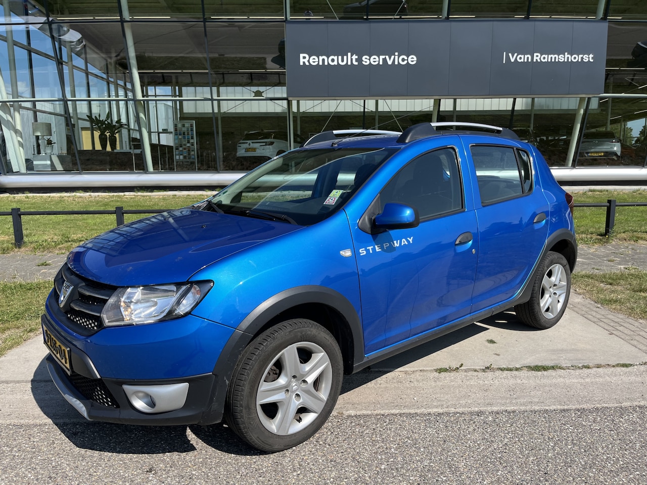 Dacia Sandero Stepway - 0.9 TCe Lauréate / Meeneem Prijs / - AutoWereld.nl