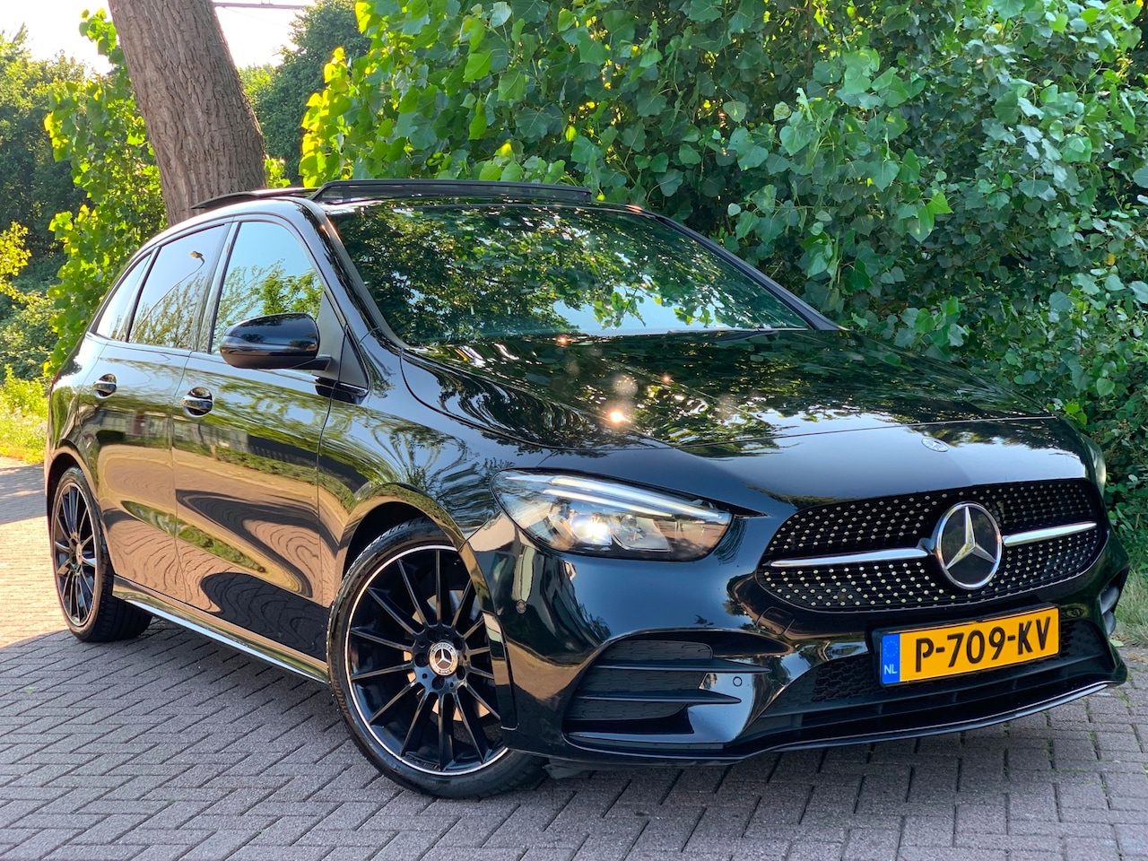 Mercedes-Benz B-klasse - 200 B200 Premium Plus AMG PANO BURMEISTER FULL ! - AutoWereld.nl