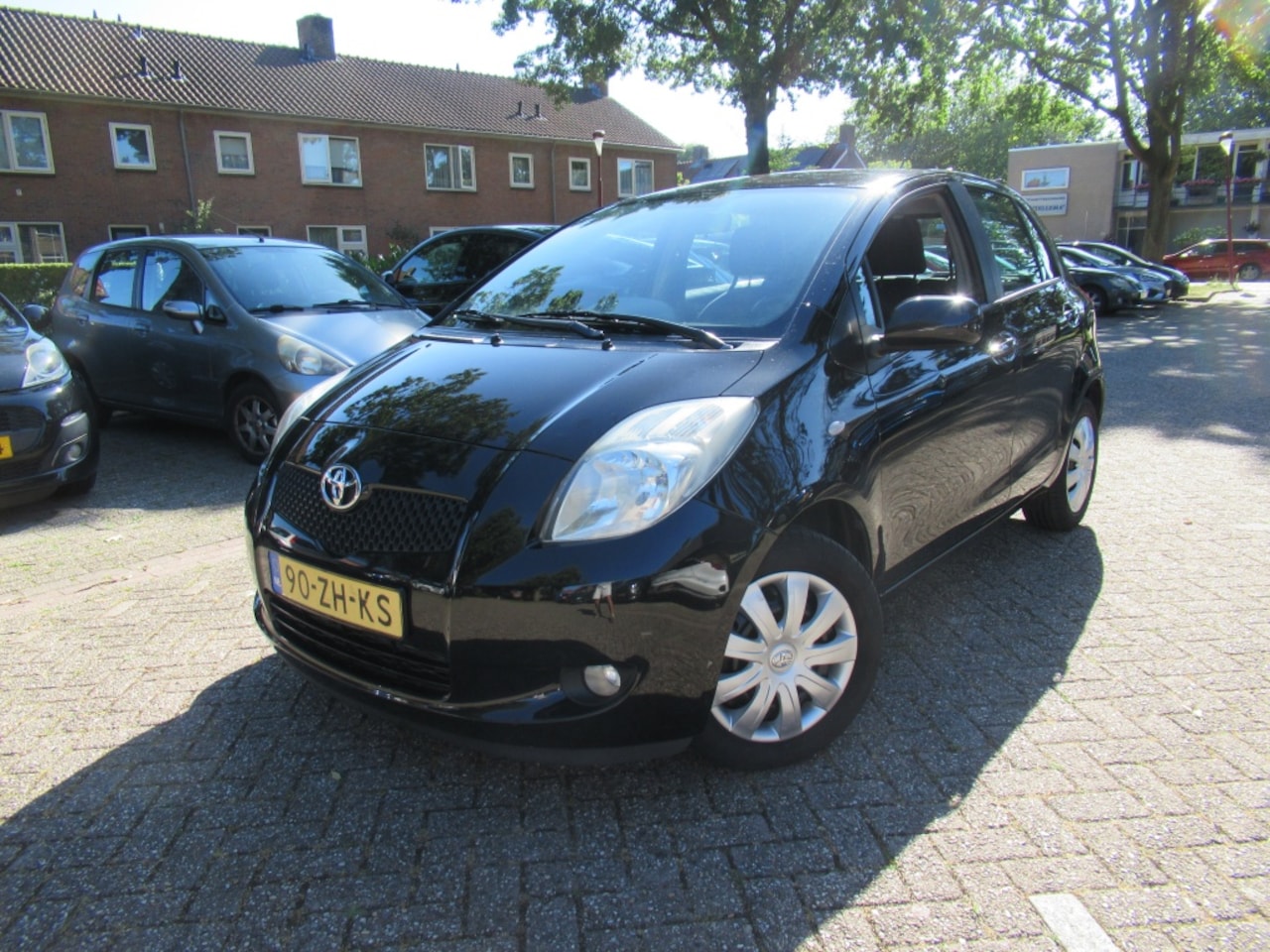 Toyota Yaris - 1.3 VVTi Sol I Gr. Beurt+APK+Garantie 12M I ZUINIG + BETROUWBAAR - AutoWereld.nl