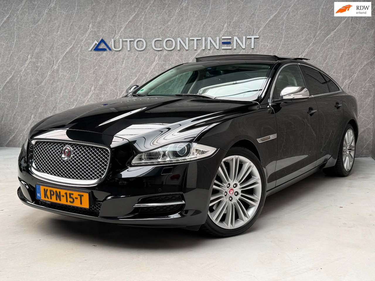 Jaguar XJ - 3.0 V6 SC Portfolio / Dealer Onderh / Full Option / Carbon - AutoWereld.nl