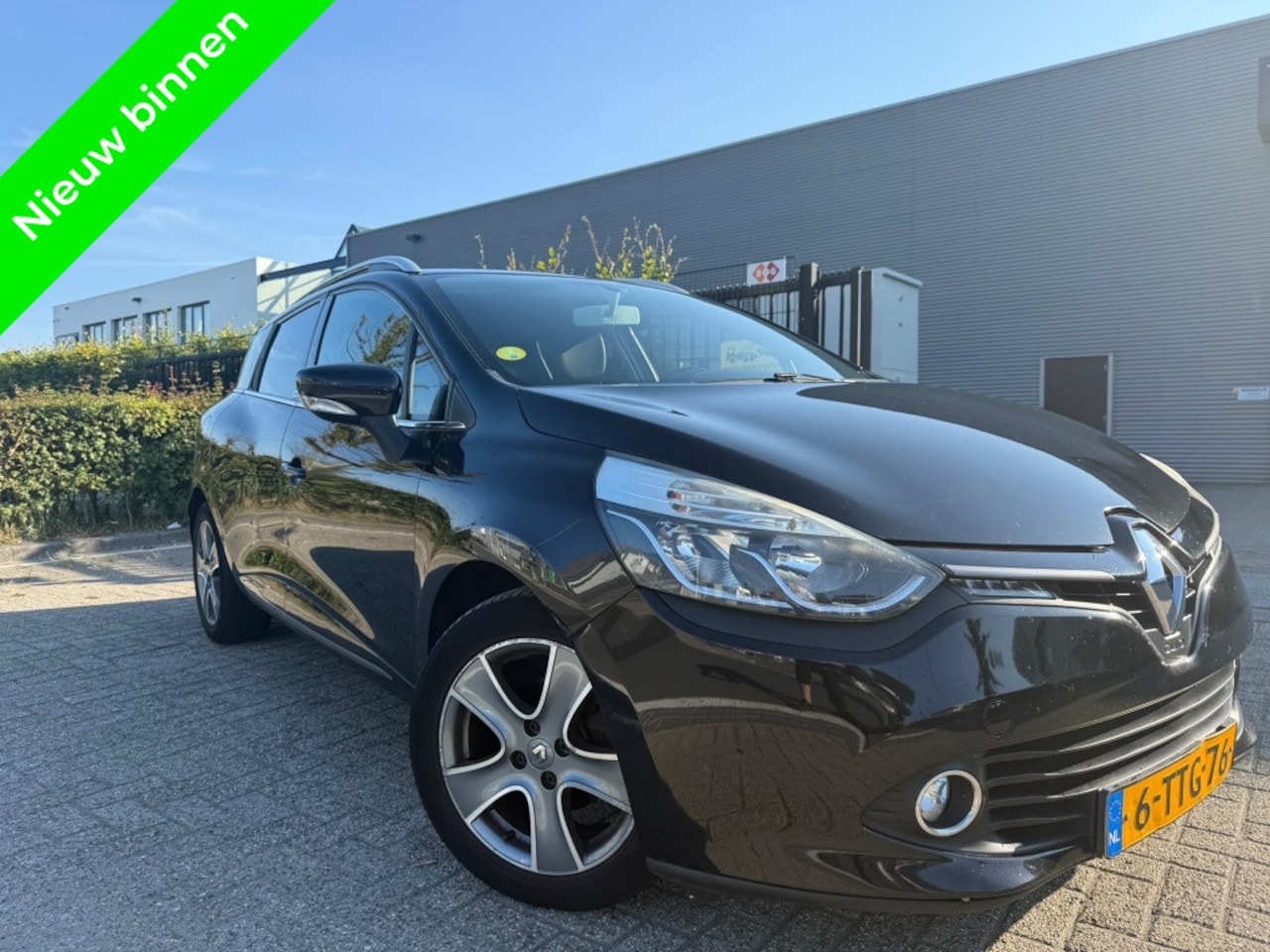 Renault Clio Estate - 1.5 dCi Night&Day Camera|Clima|Cruise|Navi - AutoWereld.nl