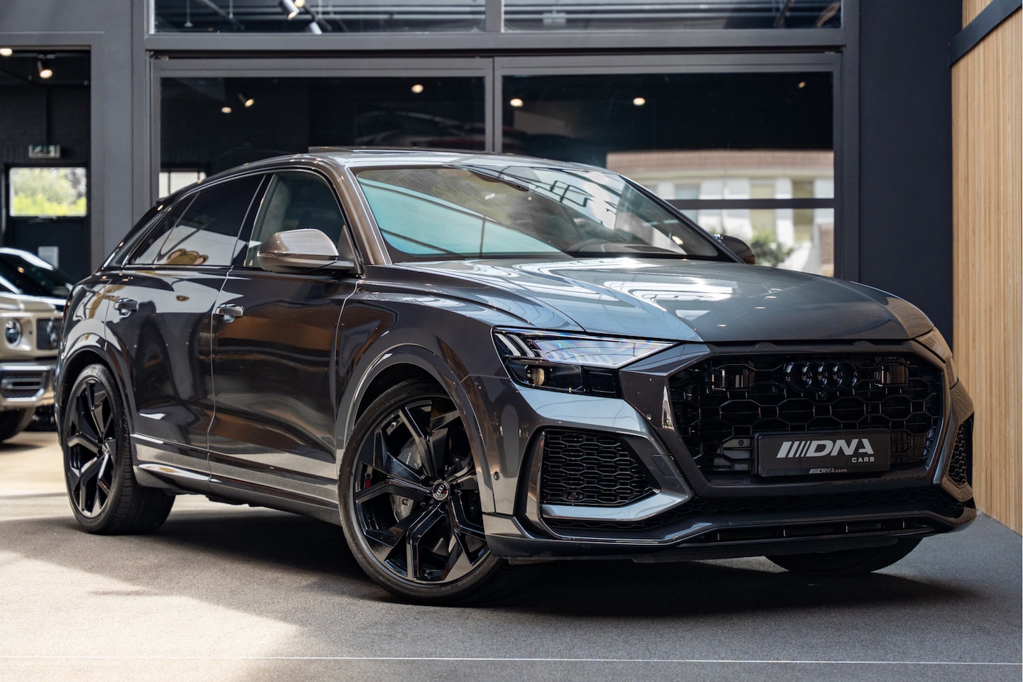 Audi RSQ8 - Quattro Carbonpakket Keramisch B&O Advanced 4.0 TFSI RS Q8 quattro - AutoWereld.nl