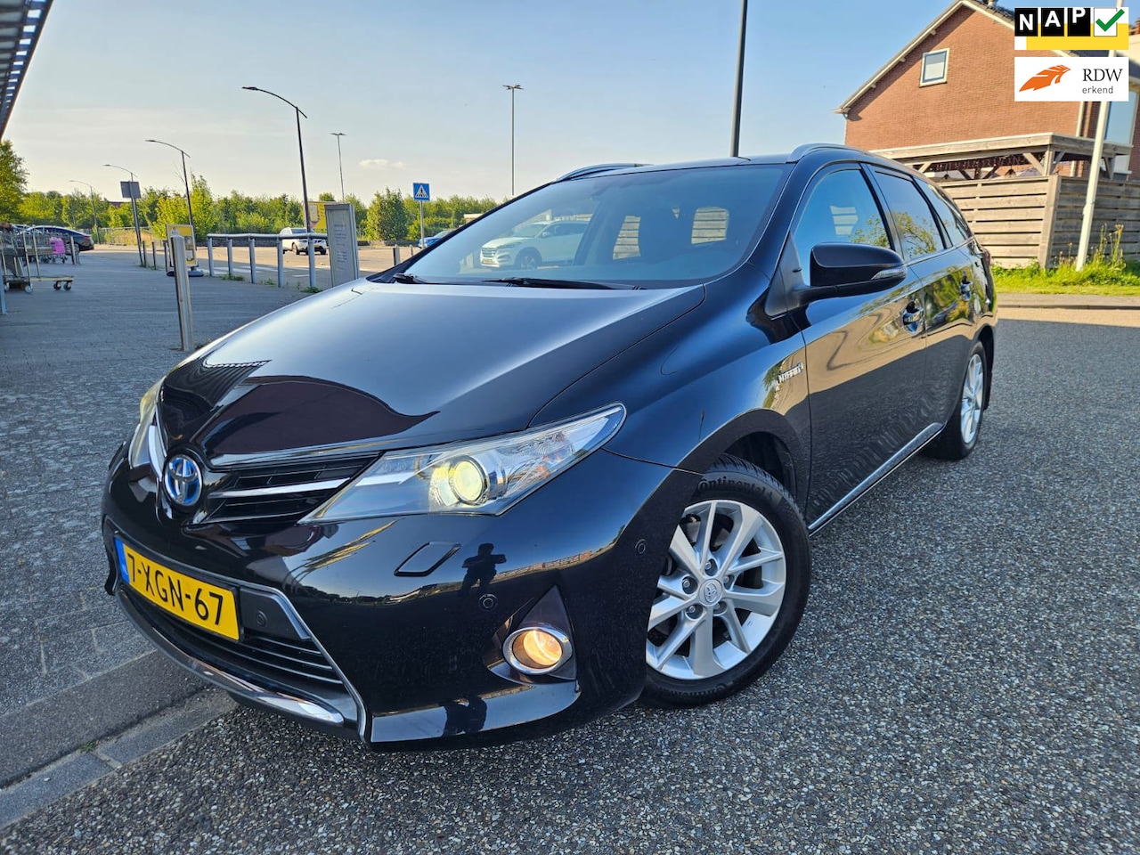 Toyota Auris Touring Sports - 1.8 Hybrid Lease+ GARANTIE Leer bekleding - AutoWereld.nl