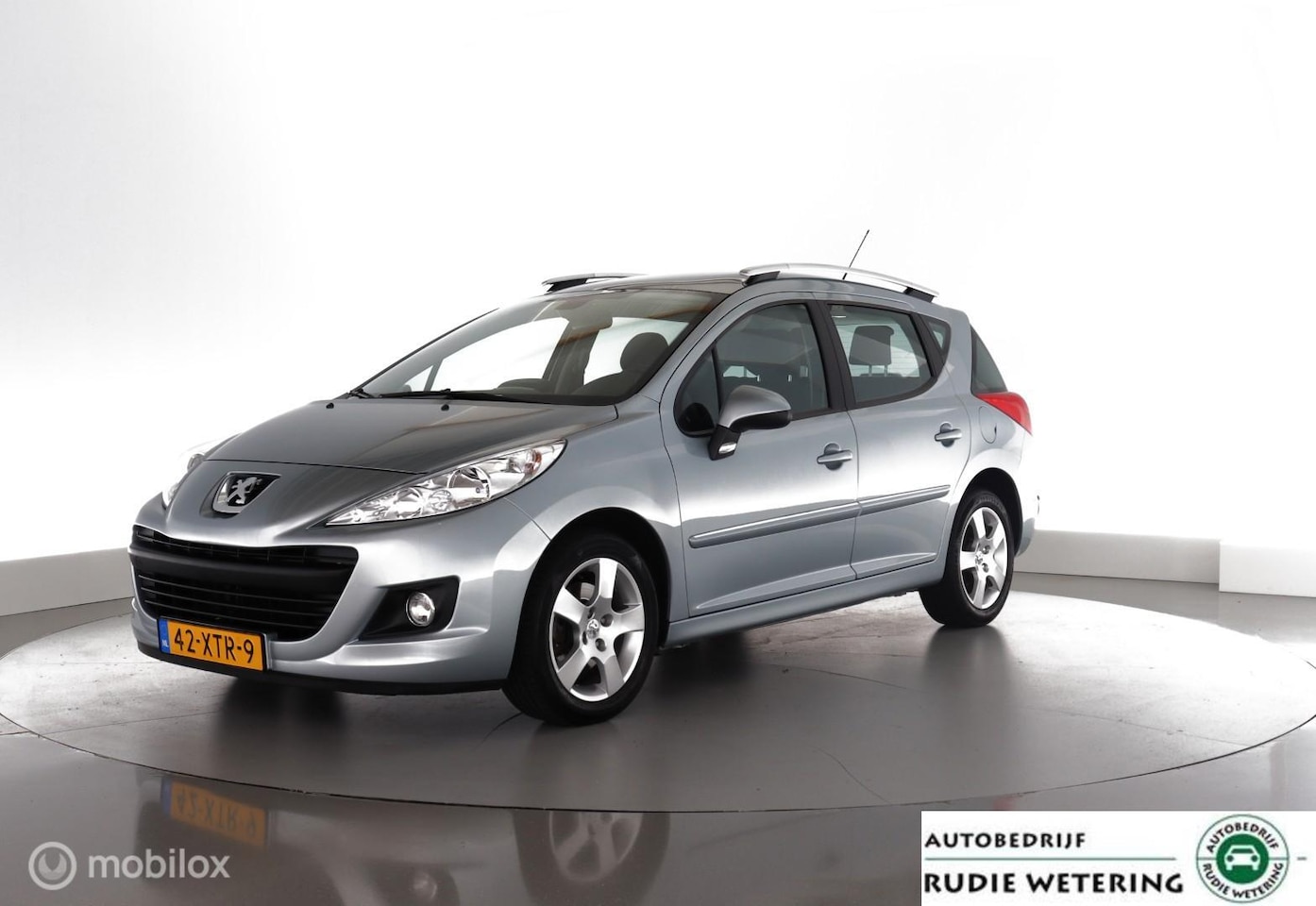 Peugeot 207 SW - 1.6 VTi Automaat Allure trekhaak|pano|leer|stoelverw.|nav|lmv16 - AutoWereld.nl