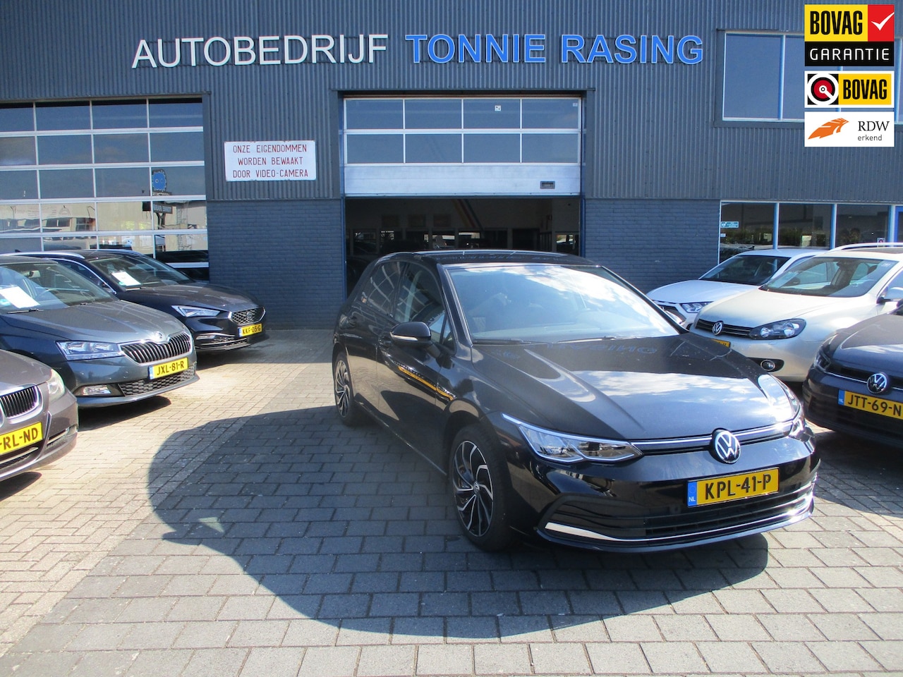 Volkswagen Golf - 1.0 eTSI Life Business,AUTOMAAT,HYBRIDE,APPLE CARPLAY - AutoWereld.nl