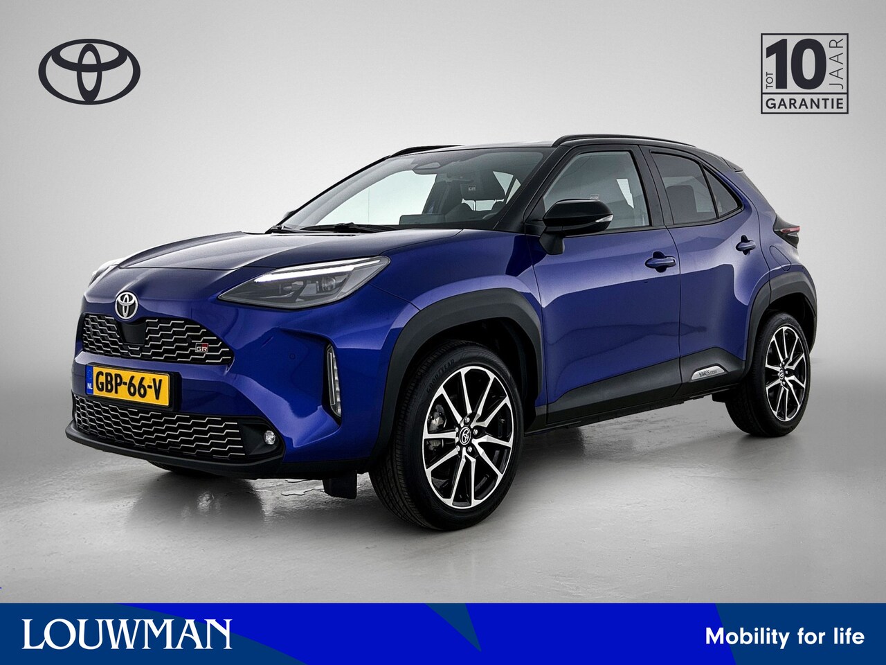 Toyota Yaris Cross - 1.5 Hybrid 130 GR SPORT | BTW voertuig | Dodehoek detectie | Parkeersensoren voor+achter | - AutoWereld.nl