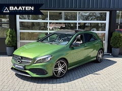 Mercedes-Benz A-klasse - 180 AMG Line *Elbaitgruen* 1e eig |Pano|Camera|Dodehoek|Trekhaak