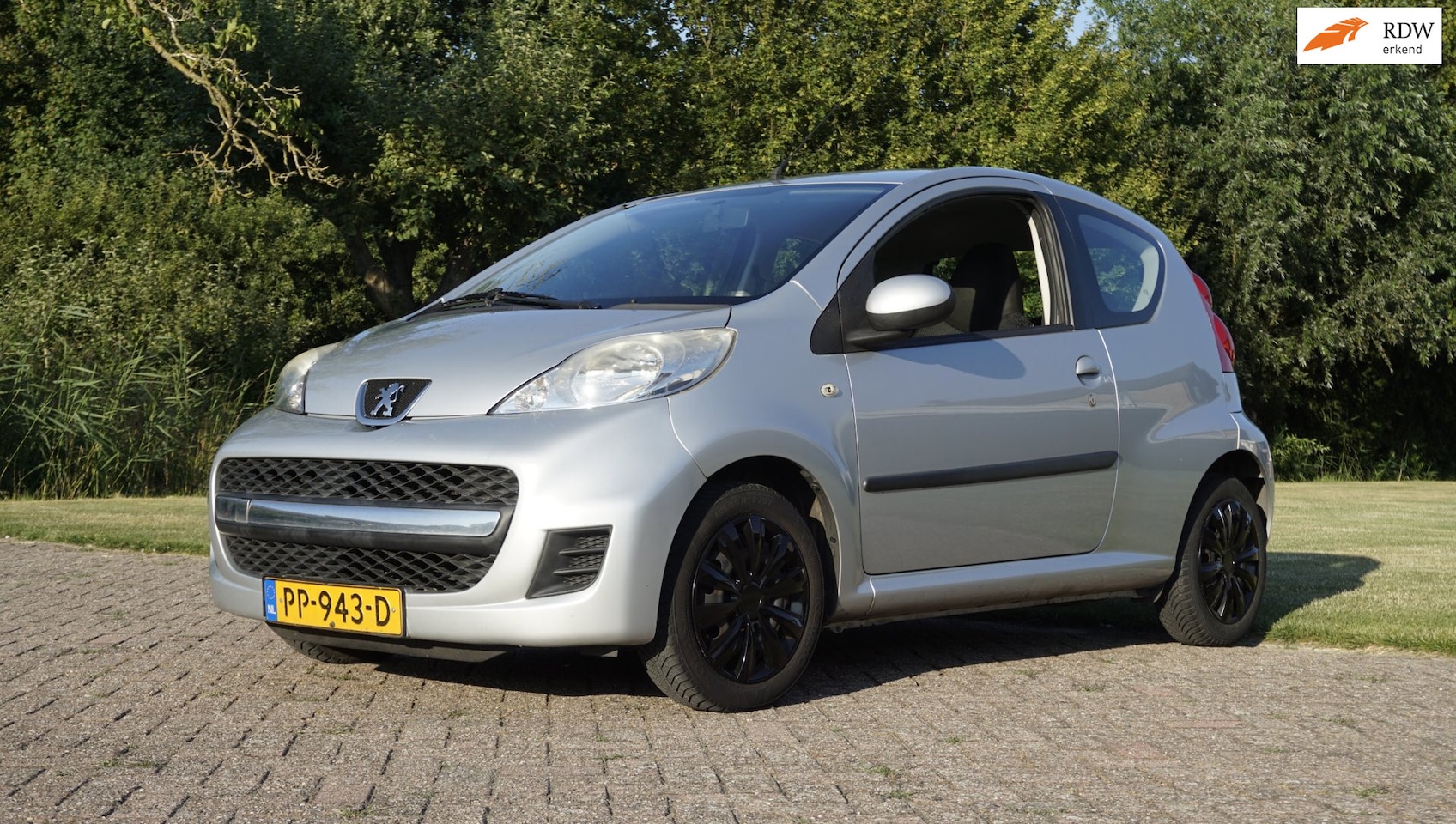 Peugeot 107 - 1.0-12V Millesim 200 Airco nieuwe APK - AutoWereld.nl