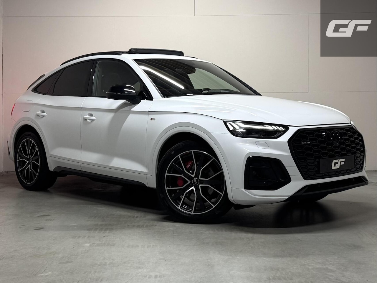 Audi Q5 Sportback - 55 TFSIe S-Line Pano Luchtver. Virtual Sfeer - AutoWereld.nl