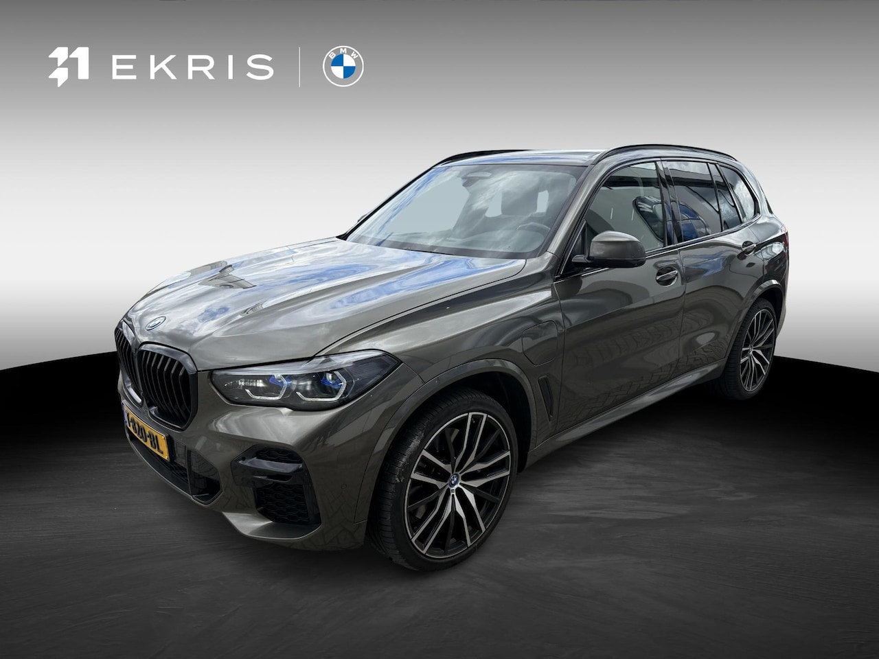 BMW X5 - xDrive45e | High Executive | M Sportpakket | Integral Active Steering | Glazen panoramadak - AutoWereld.nl