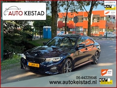 BMW 3-serie - 330e eDrive M-PAKKET LASER/HEAD-UP/SCHUIFDAK SUPER STAAT
