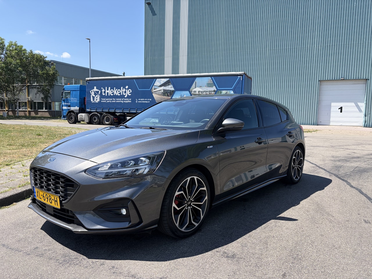 Ford Focus - 1.0i EcoBoost ST Line Business 6-Bak 126 PK. Nieuwe auto van de eerste eigenaar !!! Alle k - AutoWereld.nl