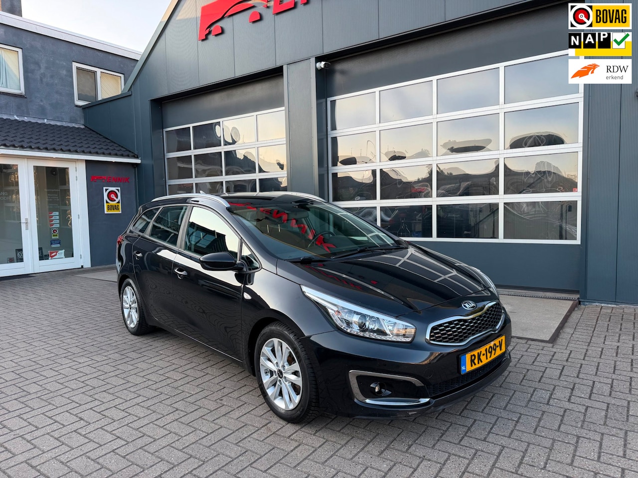Kia Cee'd Sportswagon - 1.0 T-GDi ComfortPlusLine Navigator / Carplay / Top onderhouden - AutoWereld.nl