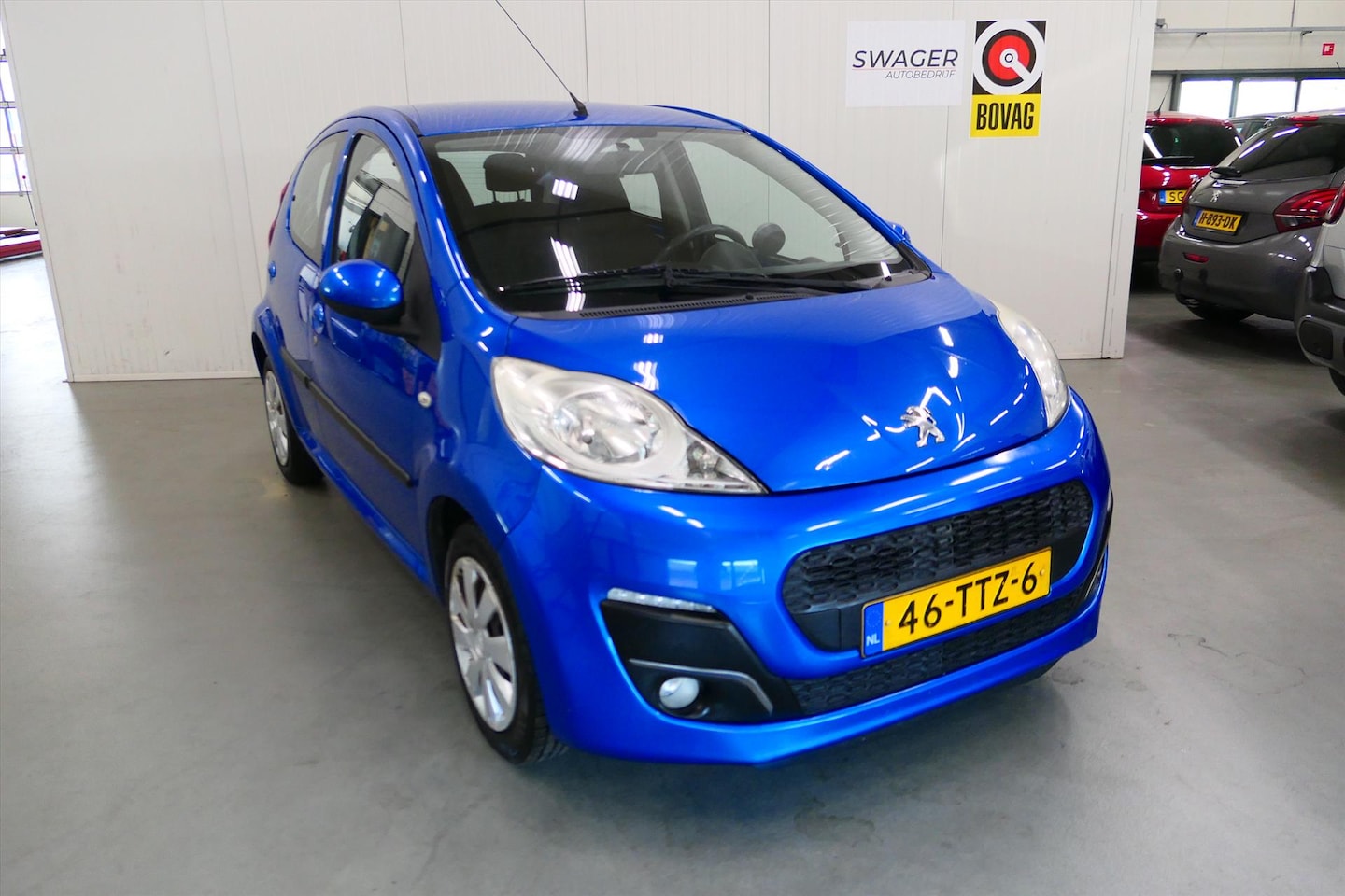 Peugeot 107 - 1.0 68PK 5D Active - AutoWereld.nl